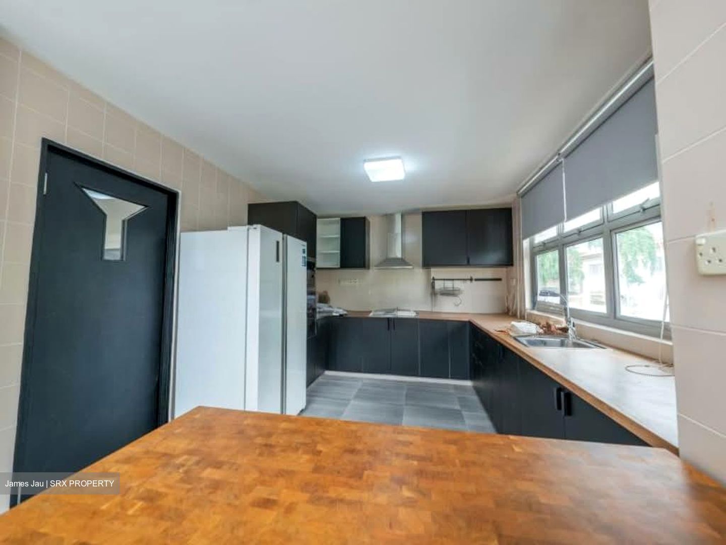 Poole Road (D15), Semi-Detached #557735331